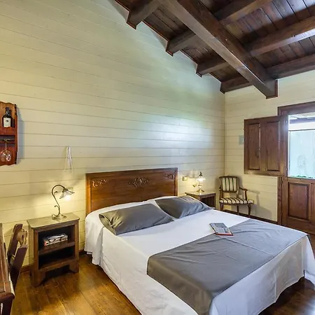 La Muraglia Residenza Turistica Rurale סנטה קרוצ'ה קמרינה